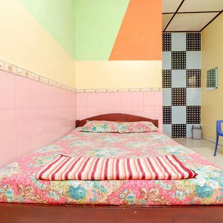 Primadona Homestay Sleman  Exterior photo